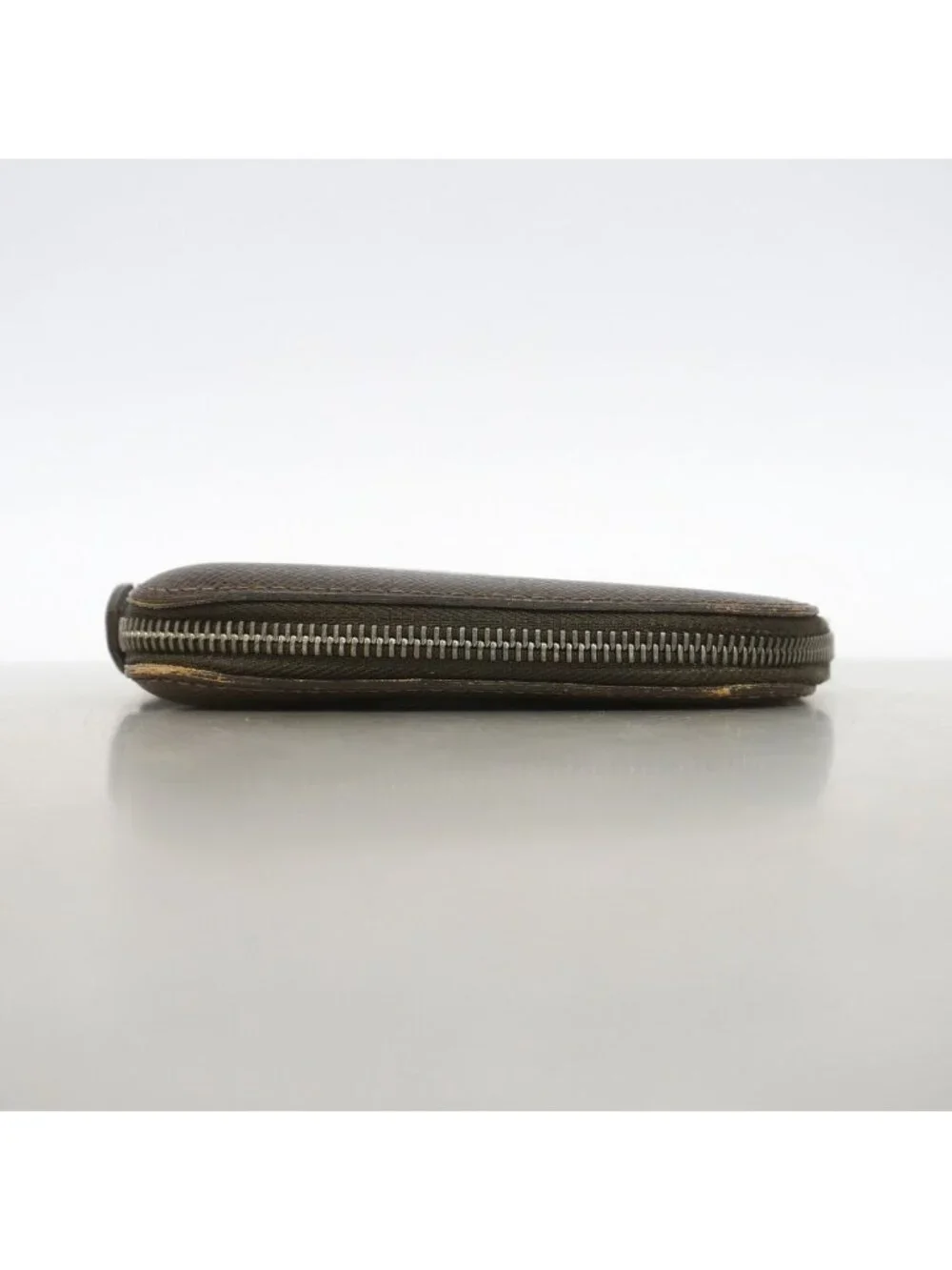 Louis Vuitton Wallet Taiga Organizer Atoll Grizzly
